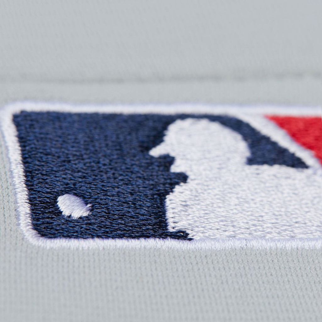 Derek Jeter New York Yankees 2000 Championship Jersey - Gray