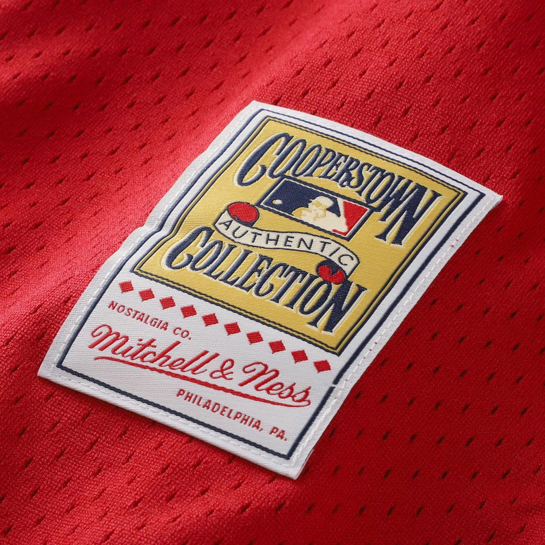Barry Larkin Cincinnati Reds Throwback Cooperstown Mesh Jersey - Red