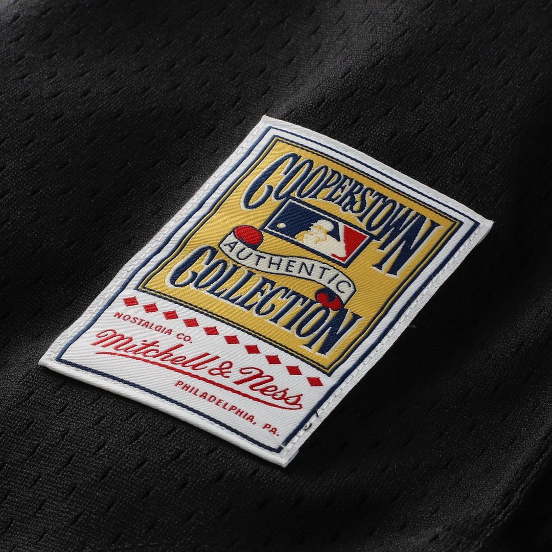 Barry Larkin Cincinnati Reds Mesh Batting Practice Button-Up Jersey - Black